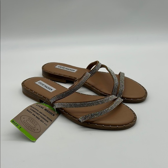 2502- Steve Madden Women’s Sandals Size 7 NWT - Picture 1 of 6